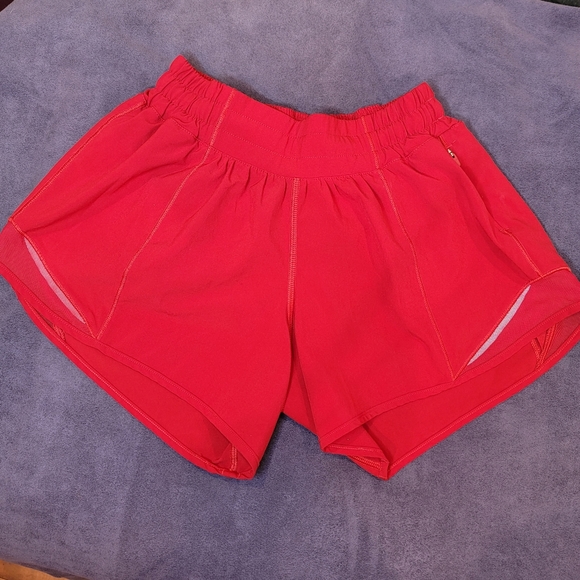 lululemon athletica Pants - lululemon hotty hot short dark red 4" like new 2 tall